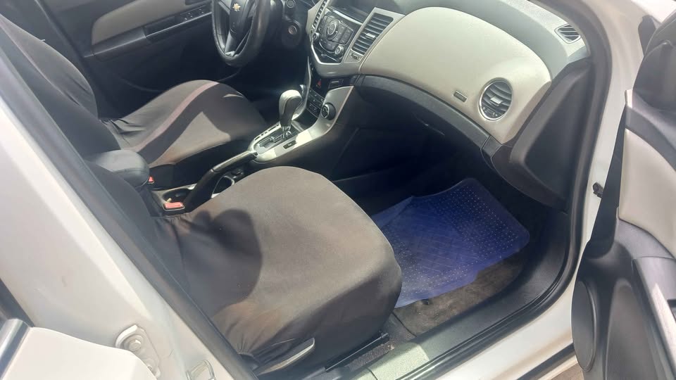 Chevrolet cruze 2012 Fronterizo 4 cilindros autostick - Image 6