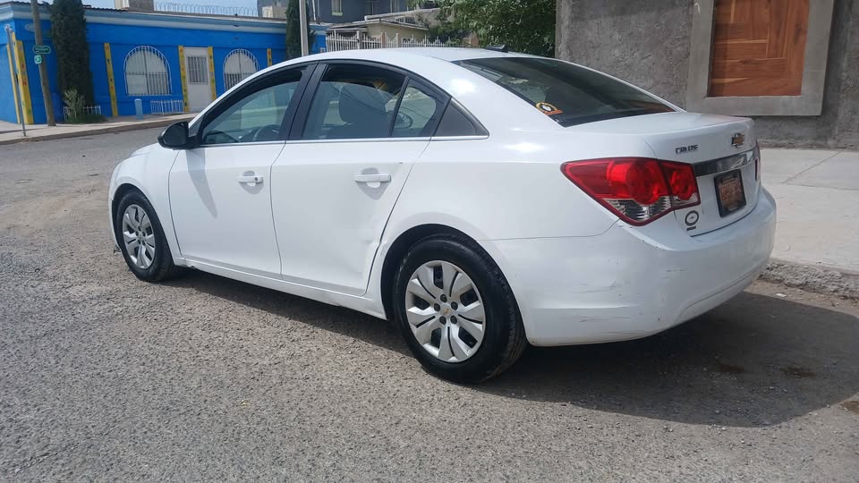 Chevrolet cruze 2012 Fronterizo 4 cilindros autostick - Image 4