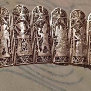 Brazalete Antiguo – Arte Egipcio en Metal Labrado